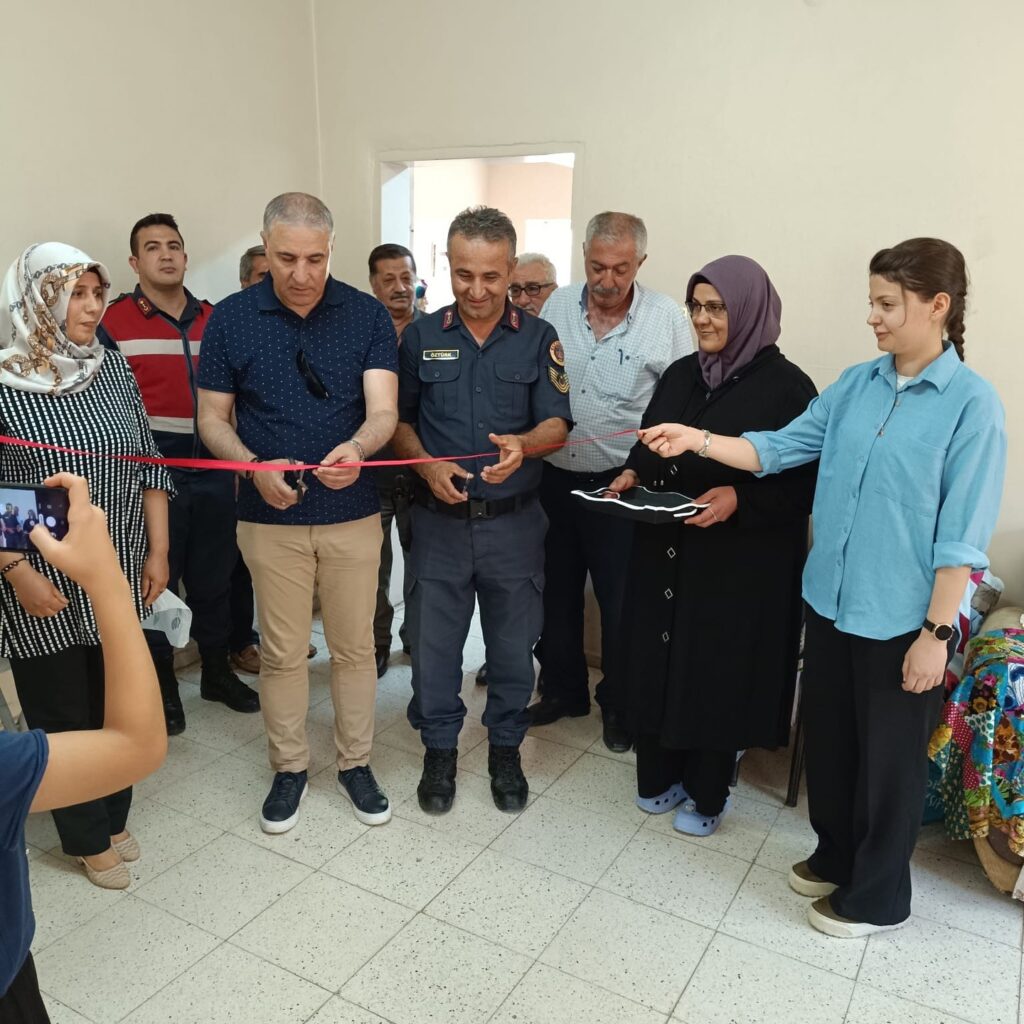 AW235713 02 ELAZIĞ HEM'DE YIL İÇİNDE ÜRETİLEN SERGİLER SUNULDU