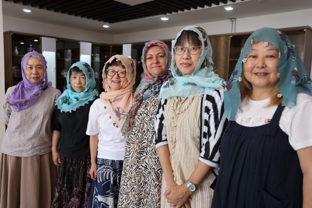 AW245497 06 İĞNE OYASI ÖĞRENMEK İÇİN 8 BİN 259 KİLOMETRE YOL KATETTİLER