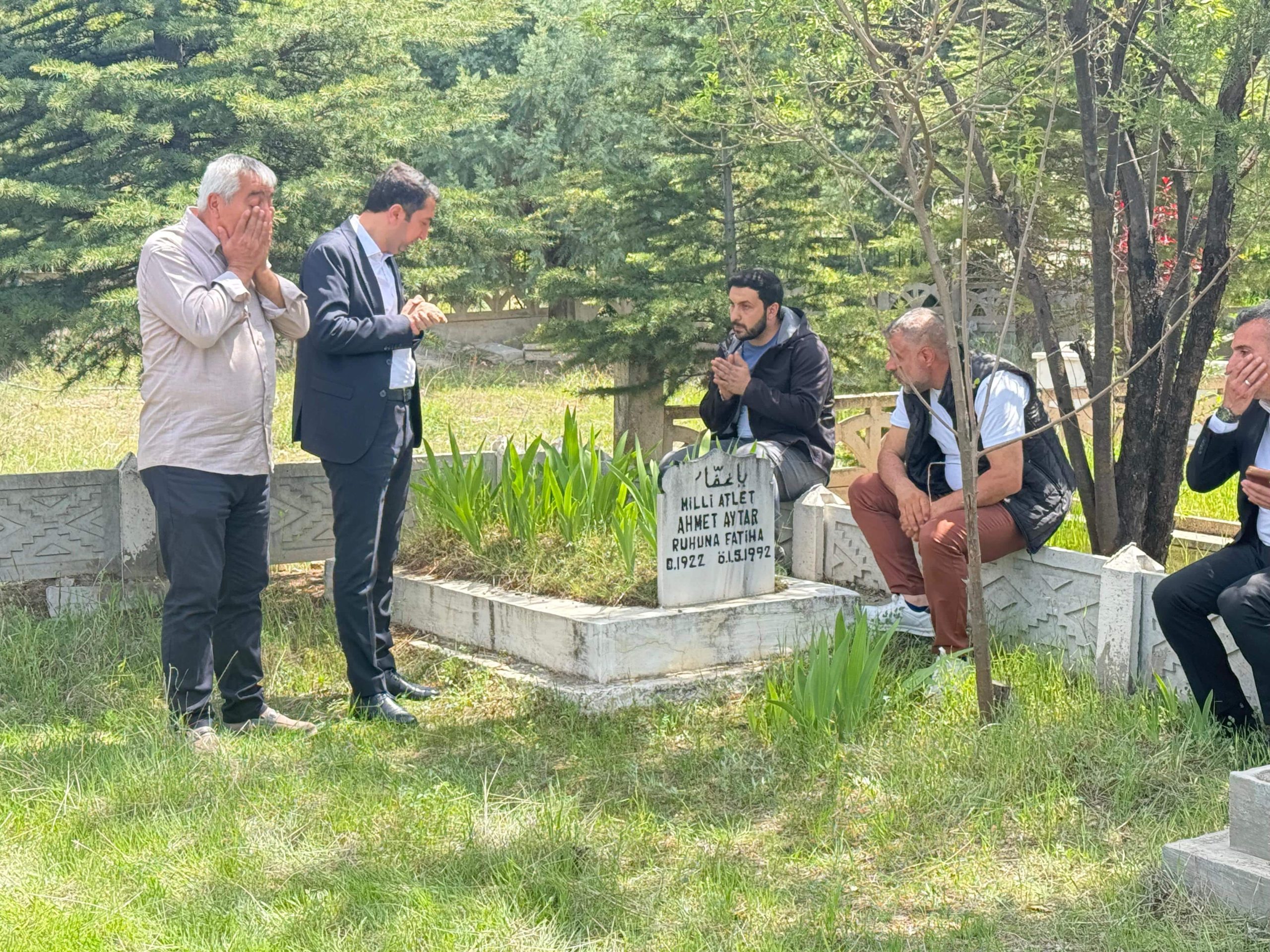 Ahmet Aytar Elazığ’da kabri başında anıldı