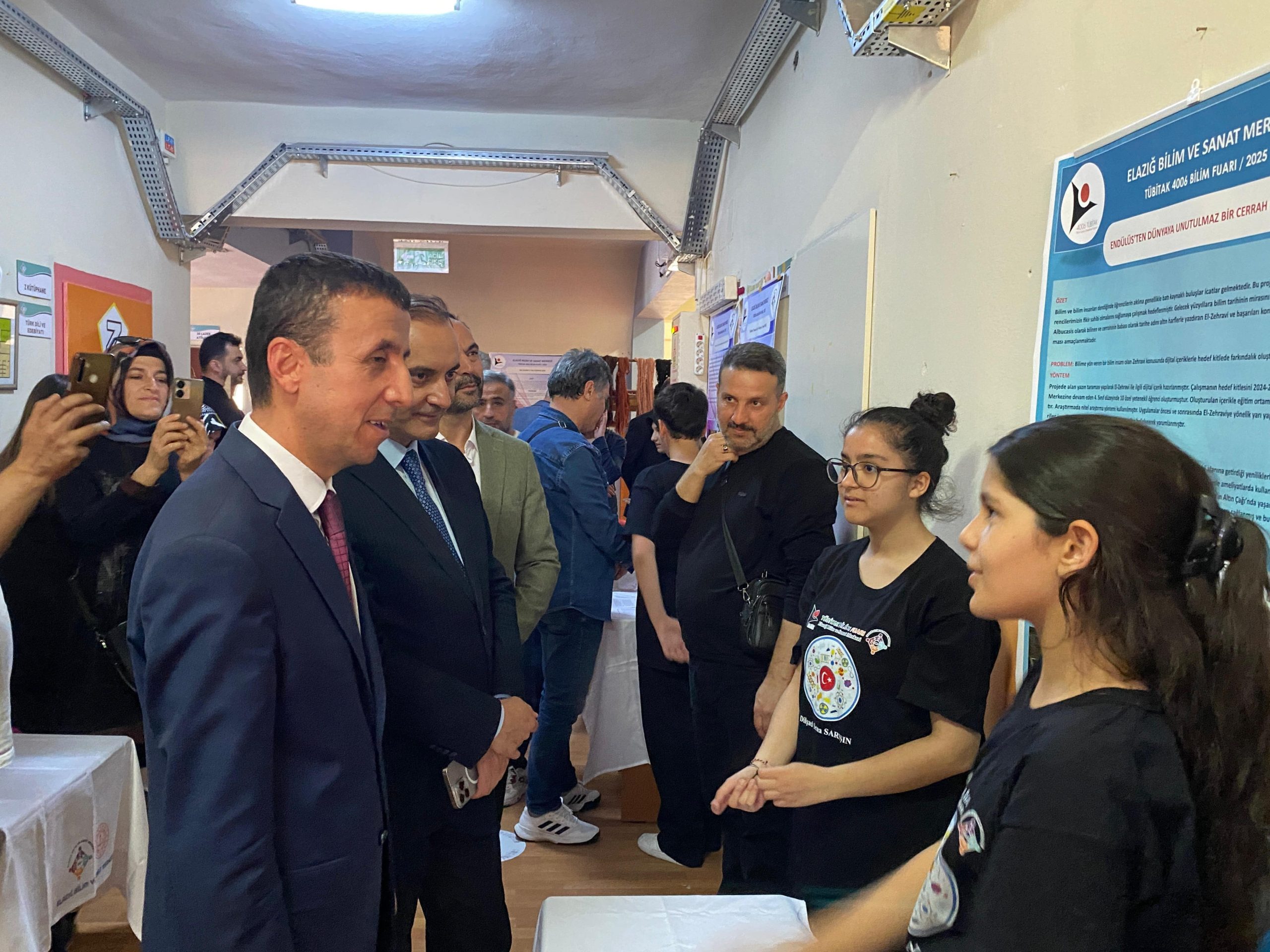 Elazığ’da Bilim ve Sanat Merkezindeki fuar yoğun ilgi görüyor