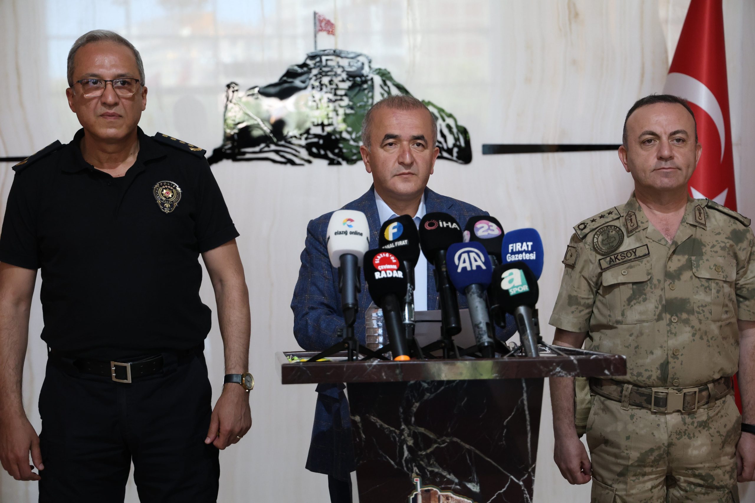 Vali Hatipoğlu: “Elazığspor-Vanspor maçında 3 bin 66 personel görev alacak”
