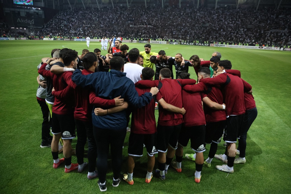 Elazığspor: “Karşılaşmanın kaldığı yerden devam etmesini talep ediyoruz”