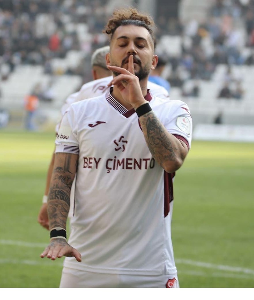 Elazığsporlu futbolcudan transfer iddialarına yanıt