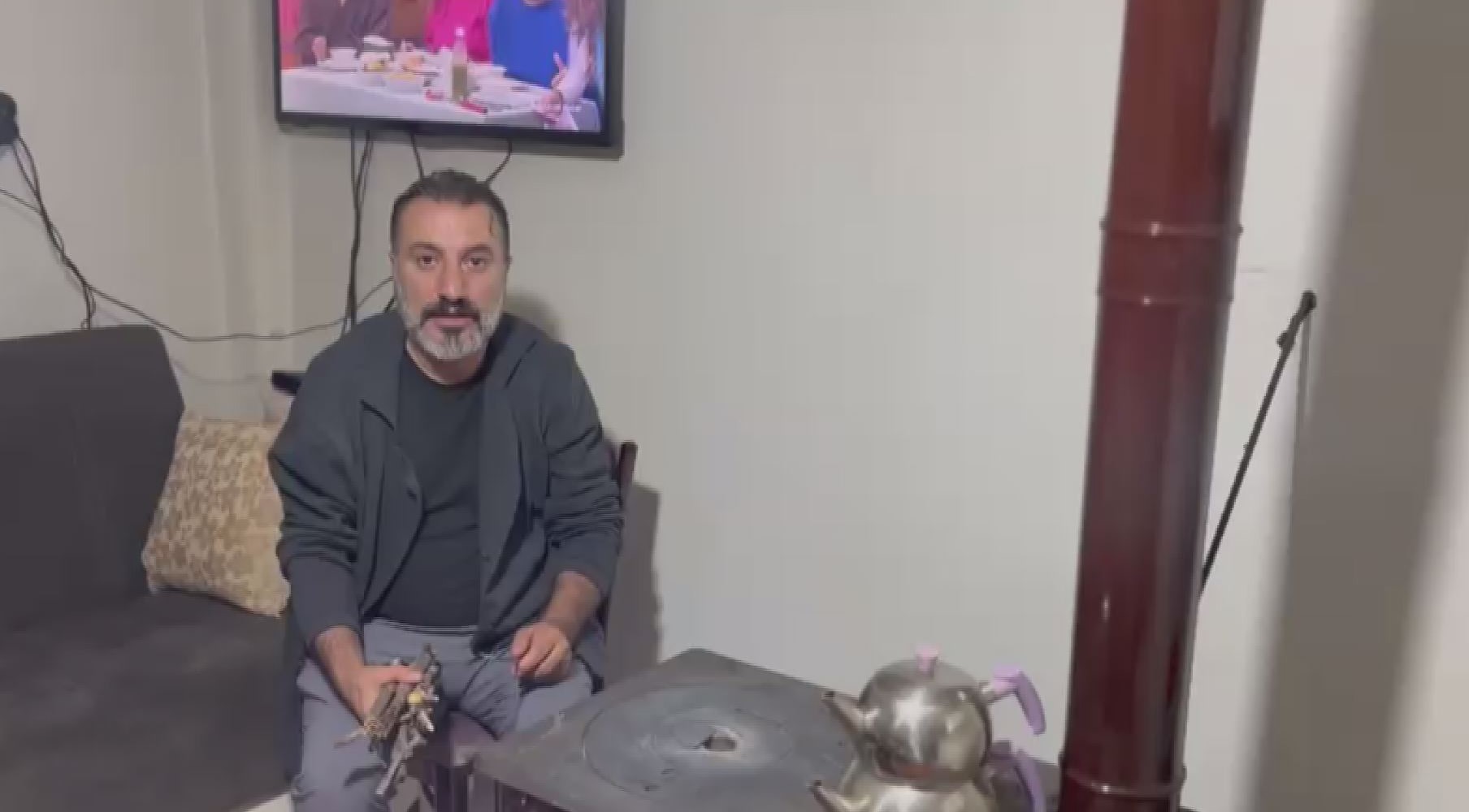 Elazığ’da sobalar yeniden yandı