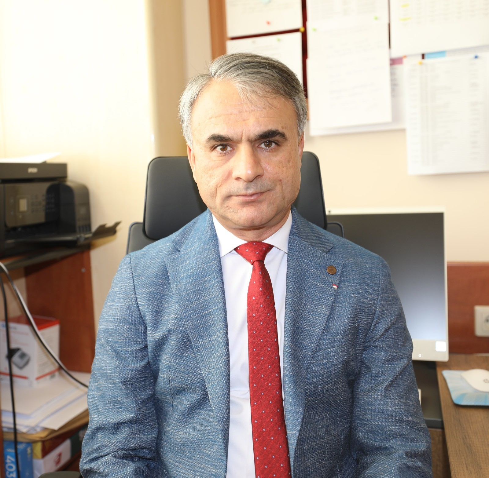 Prof. Dr. Gözel: “Hiperkolesterolemi hastaları yağdan ve şekerden fakir beslenmeleri gerekiyor”